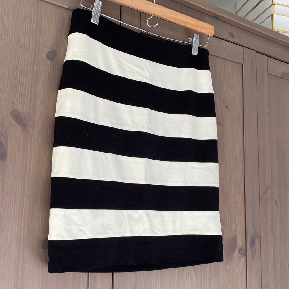 WHBM | Pencil Skirt 🦨